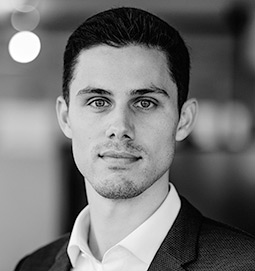 Portrait: Rechtsanwalt Tim Küntzler - Loschelder Rechtsanwälte, Köln