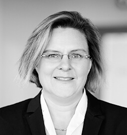 Portrait: Rechtsanwältin Dr. Sandra Orlikowski-Wolf - Loschelder Rechtsanwälte, Köln
