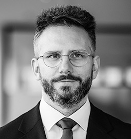 Portrait: Lawyer Dr. Dr. Malte Seyffarth - Loschelder Rechtsanwälte, Cologne