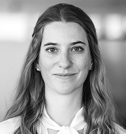 Dr. Portrait: Rechtsanwältin Dr. Luisa Steglich - Loschelder Rechtsanwälte, Köln